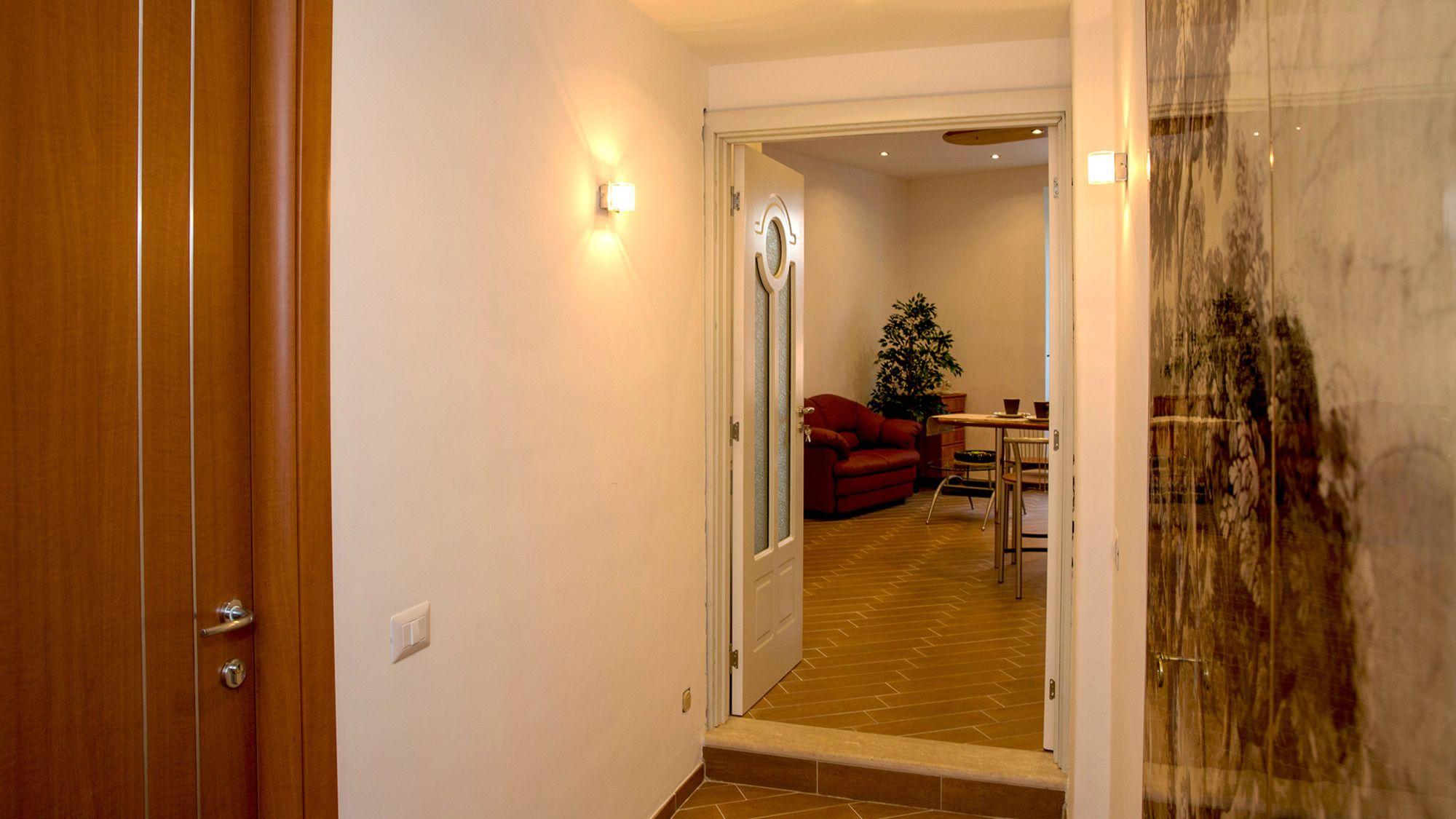 Miclad Colosseum Guest House Рим Экстерьер фото