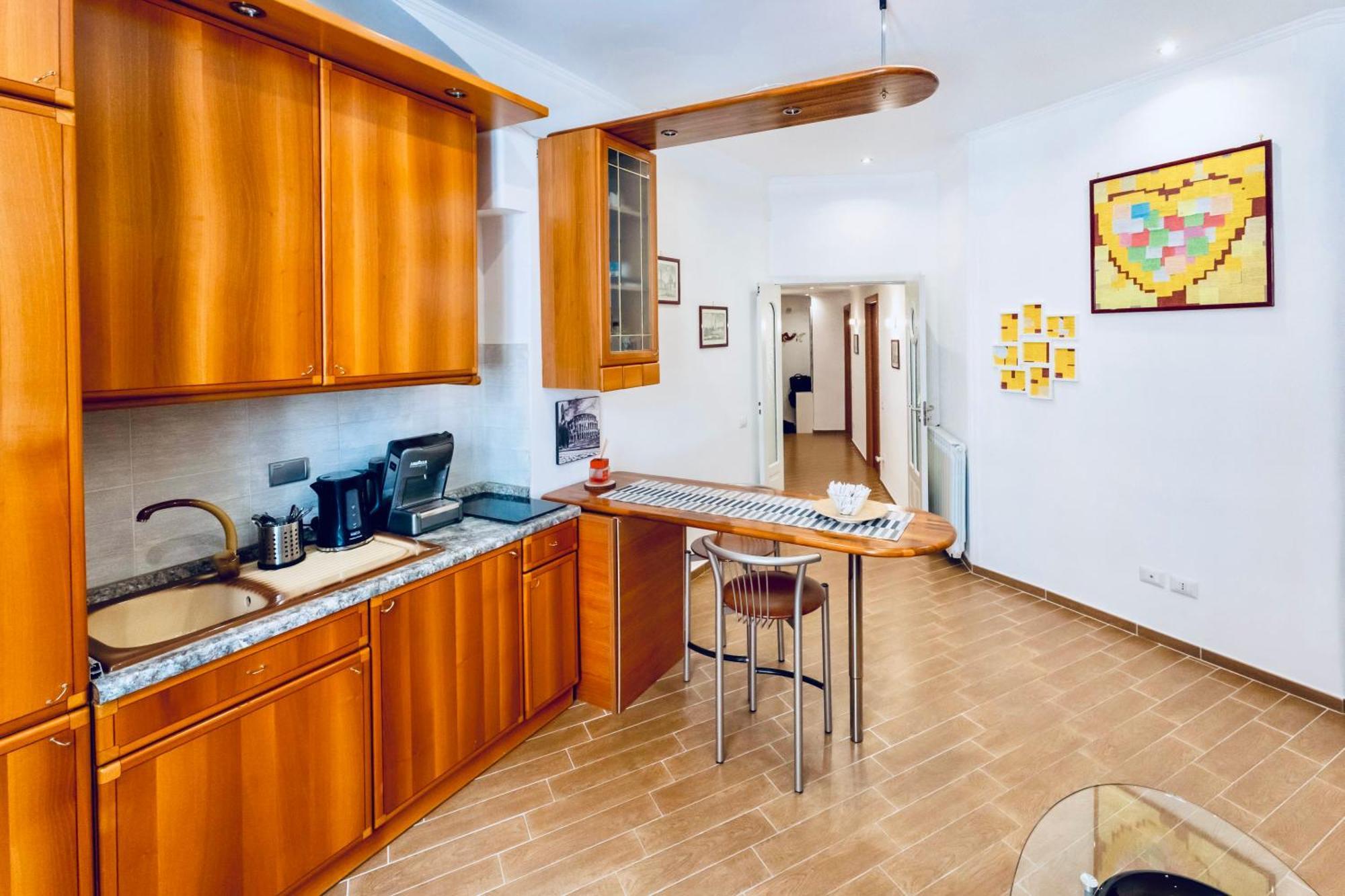 Miclad Colosseum Guest House Рим Экстерьер фото