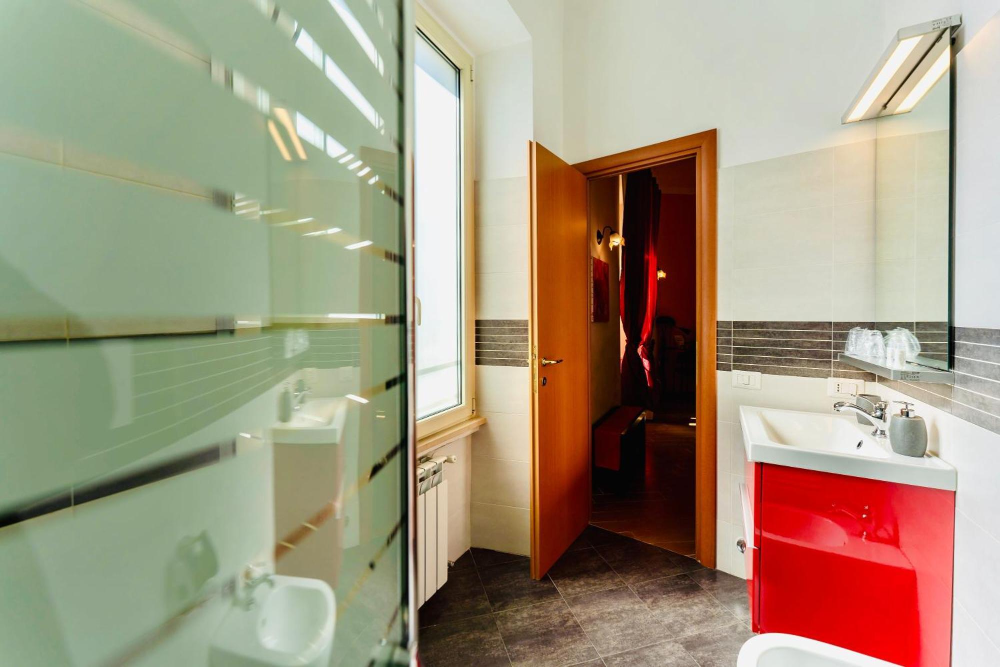 Miclad Colosseum Guest House Рим Экстерьер фото