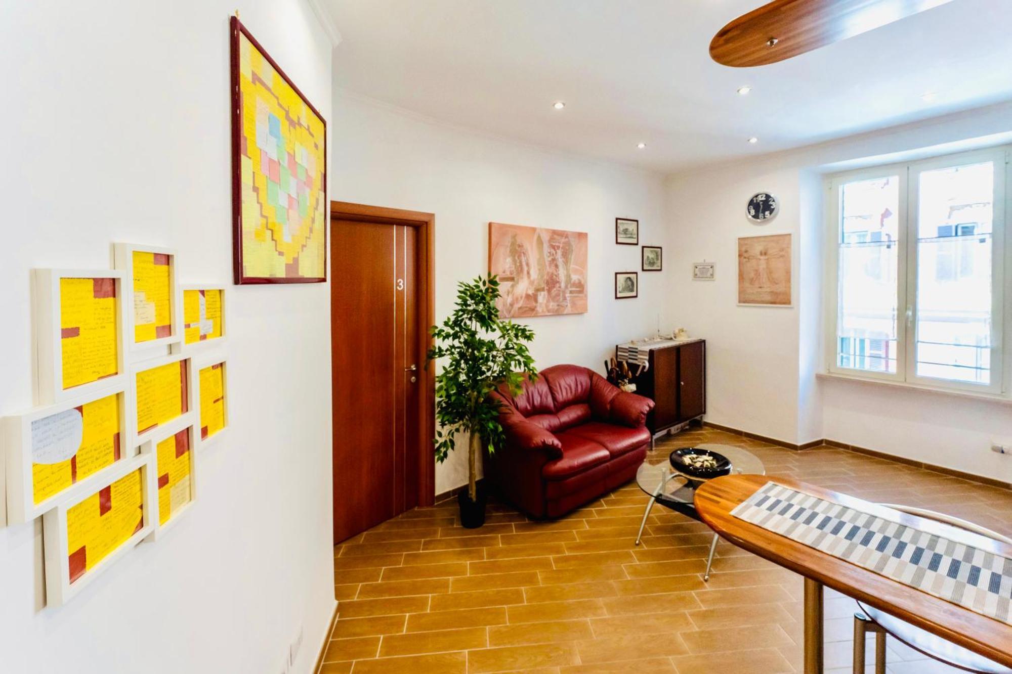 Miclad Colosseum Guest House Рим Экстерьер фото