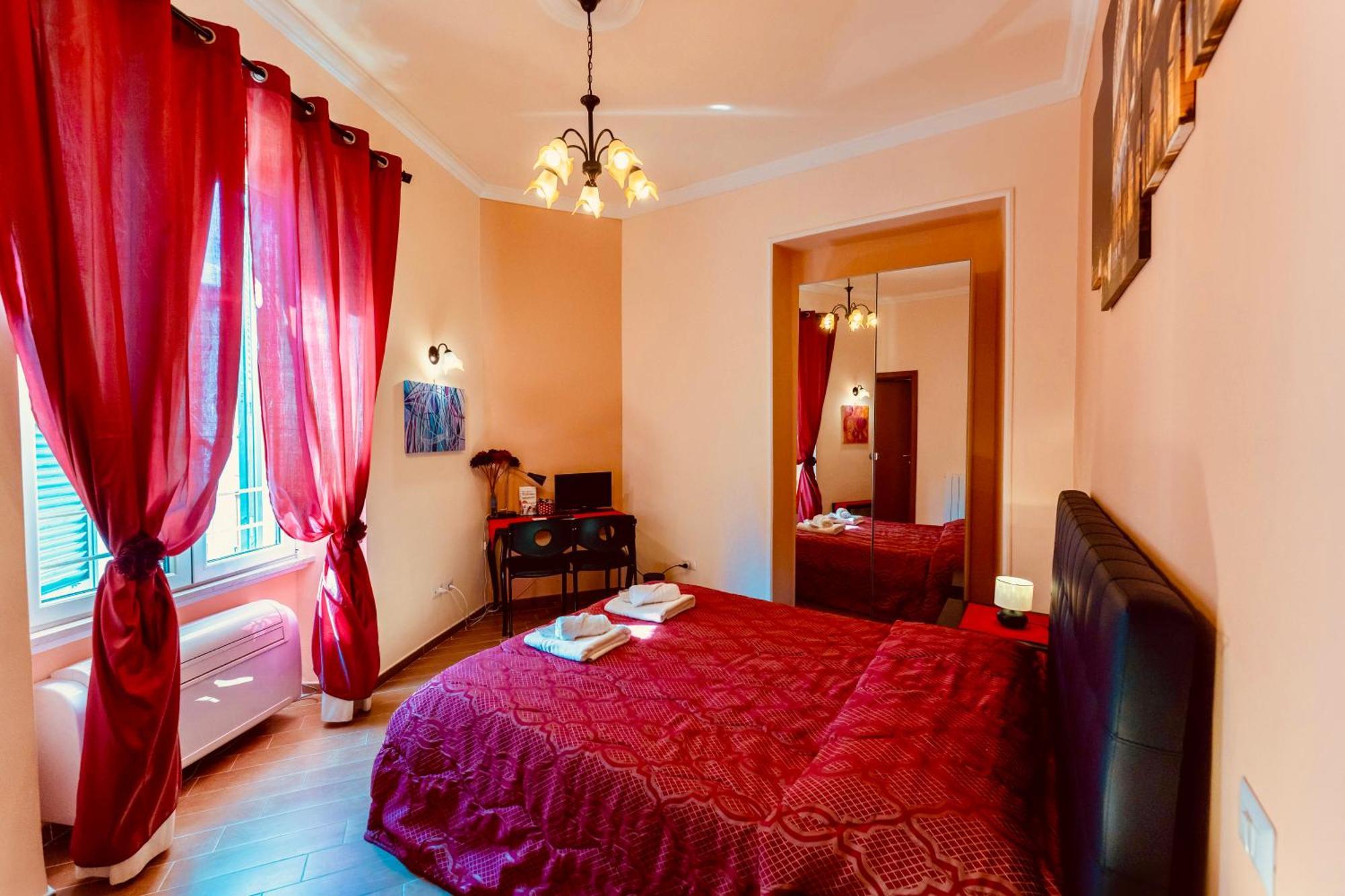 Miclad Colosseum Guest House Рим Экстерьер фото